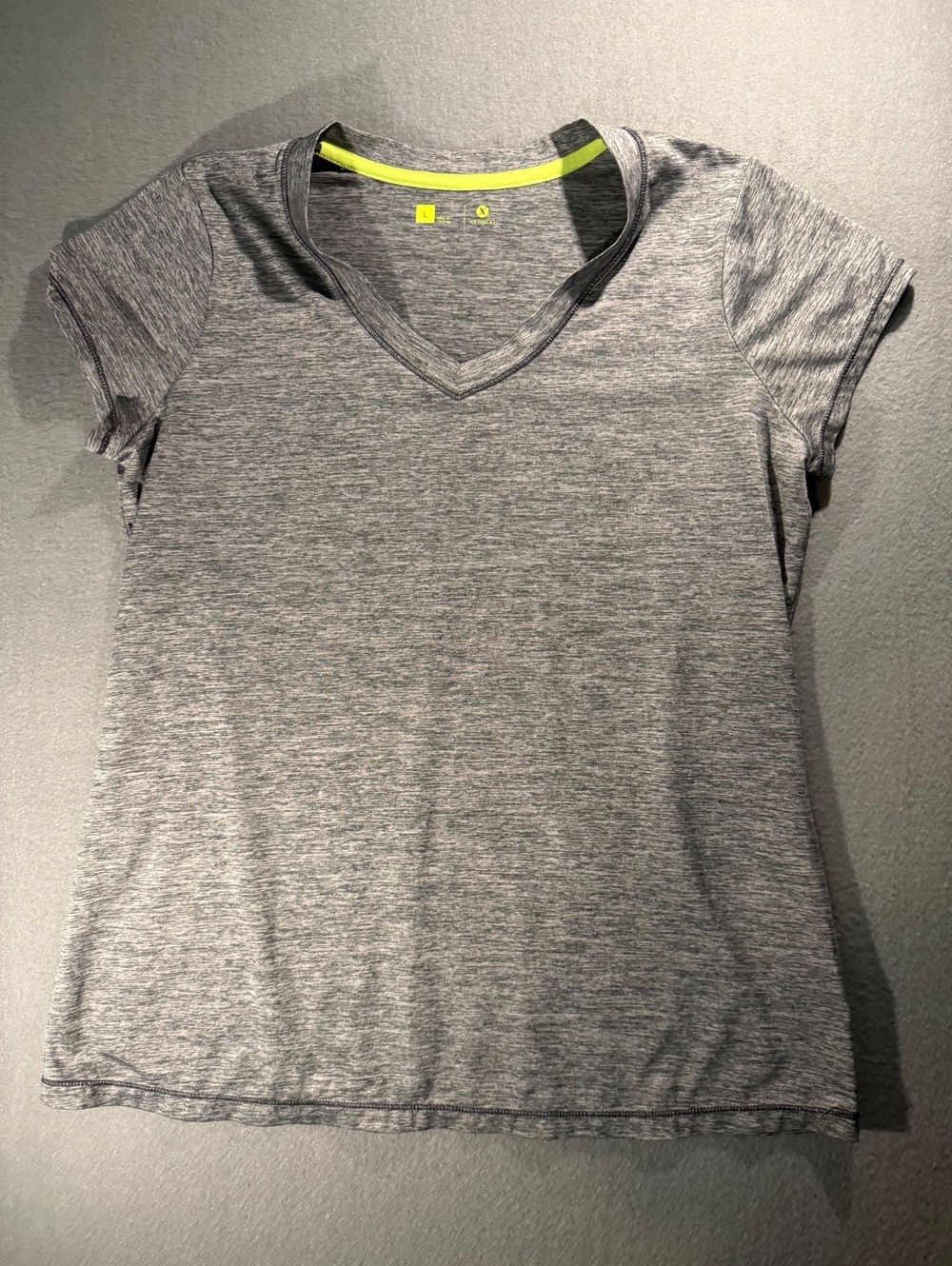 Xersion Women's Gray Heather V-Neck Athletic T-Shirt Size L